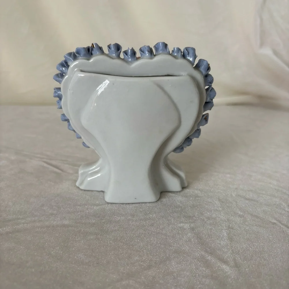 Vintage ceramic heart shaped picture frame pastel rosette Capodimonte home